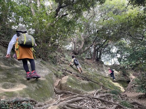 山の流儀を学ぶ – 鷹取山